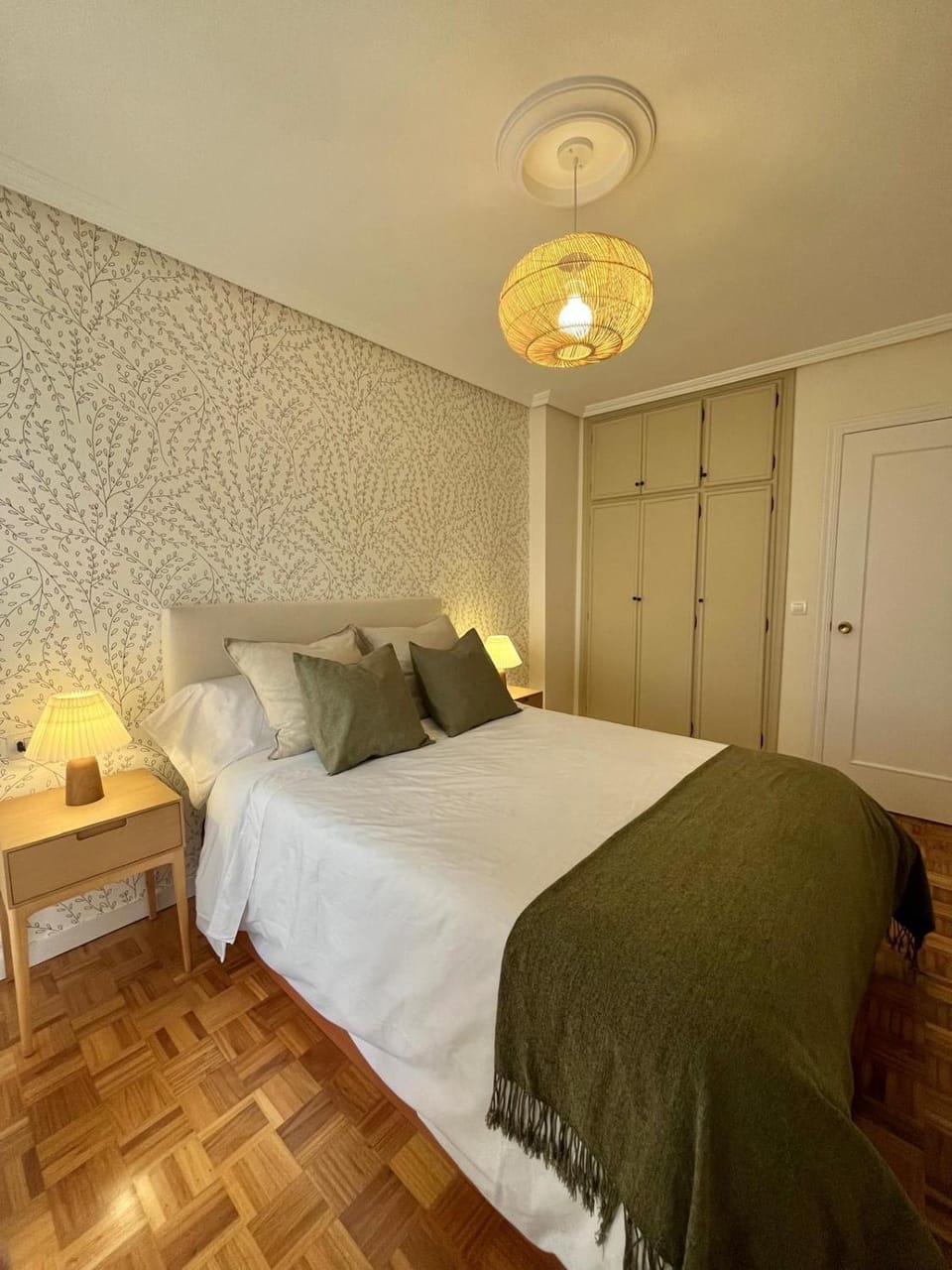 Bed, Photo of the whole room, Bedroom, Sunrise, wardrobe