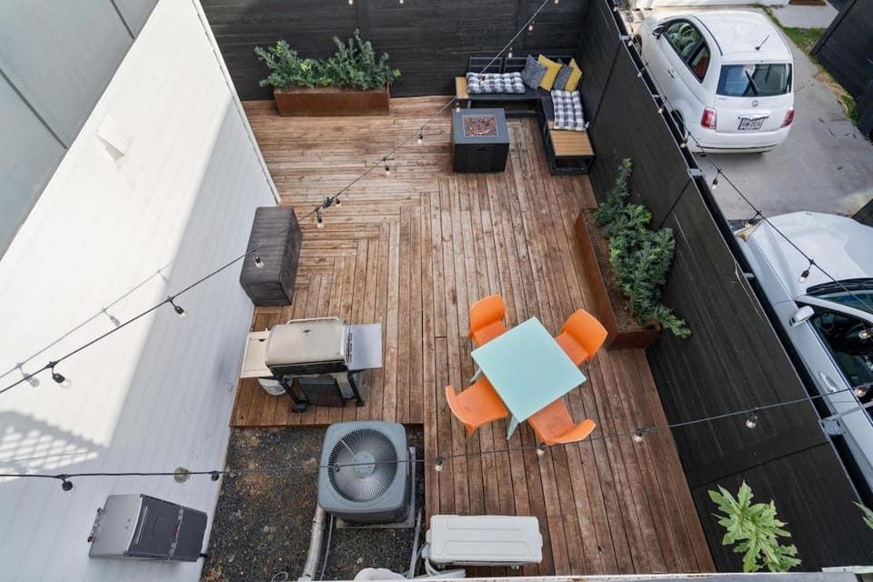 Luxury Stay Near Downtown & Airport! House in Montopolis