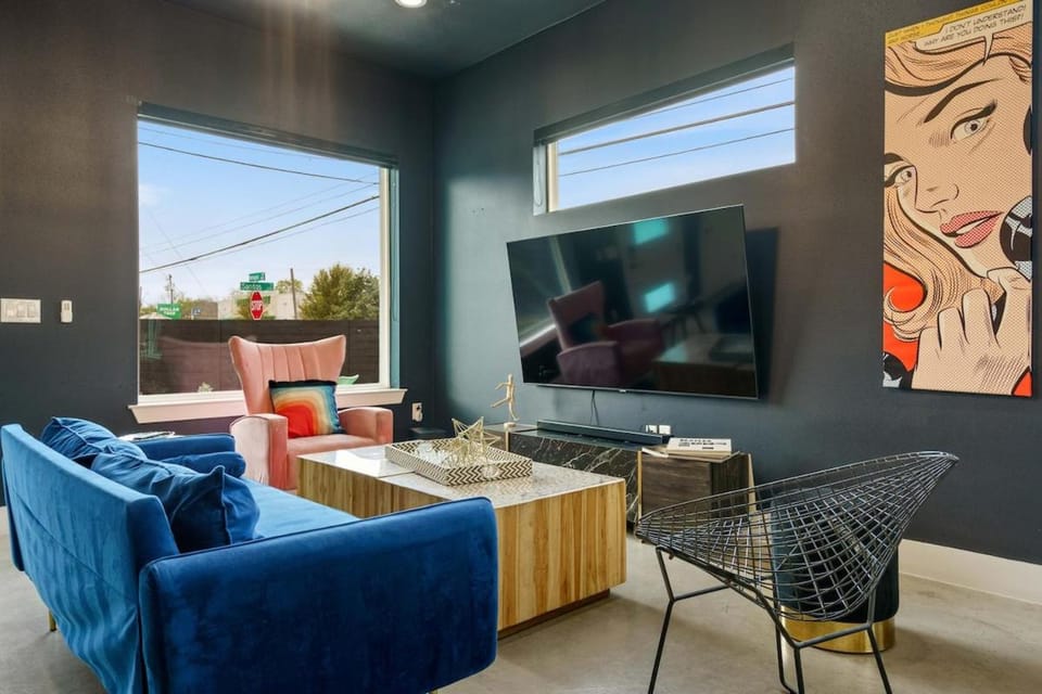Luxury Stay Near Downtown & Airport! House in Montopolis