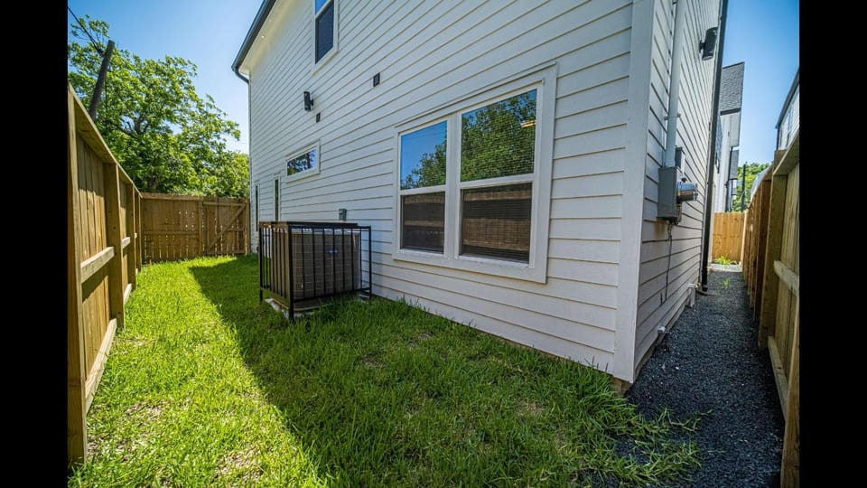 Property building, Spring, Day