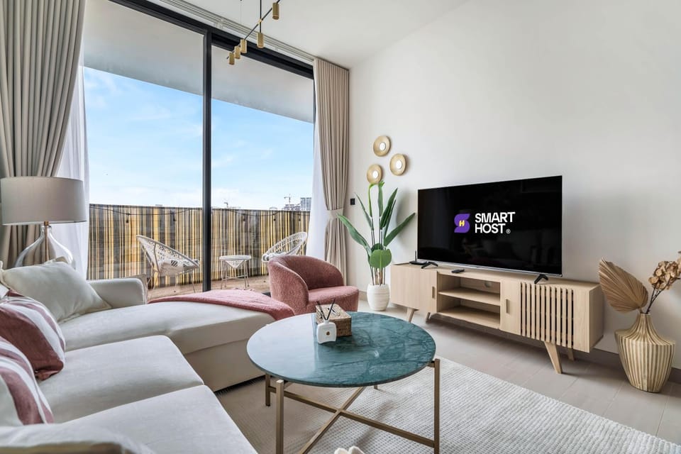 Communal lounge/ TV room, Living room, Seating area