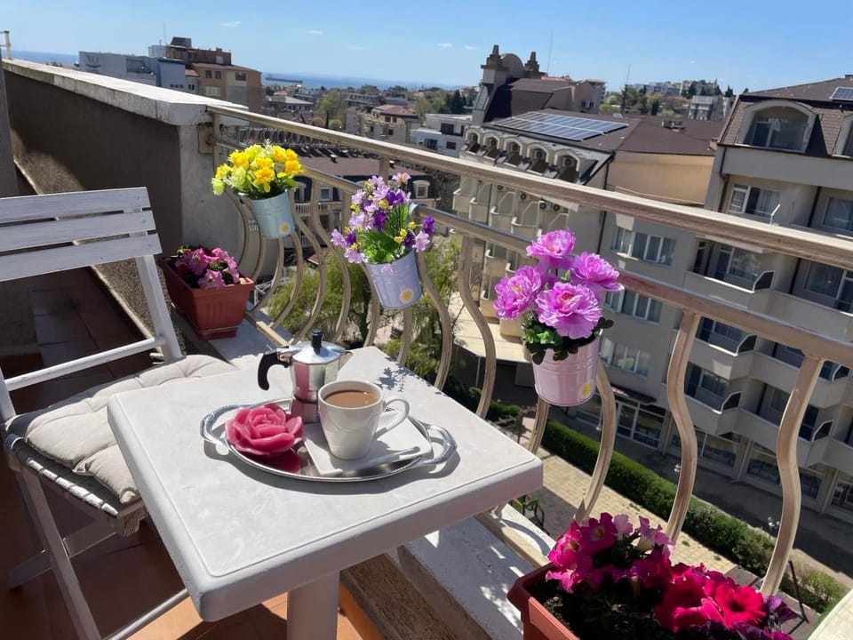 View (from property/room), Balcony/Terrace