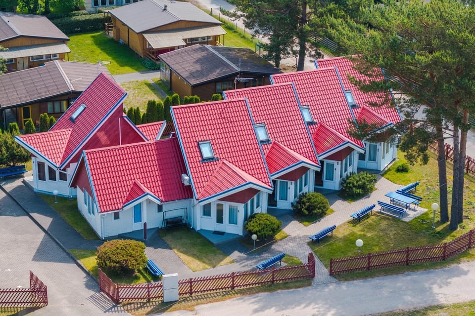 Property building, Neighbourhood, Natural landscape, Bird's eye view, Street view