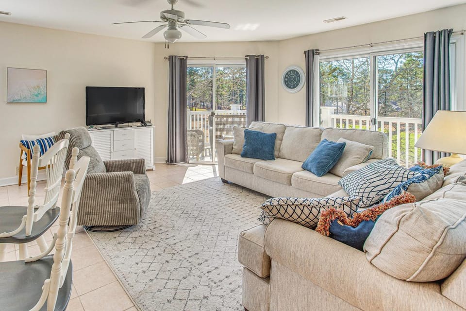 Dog-Friendly Condo w/ Resort Perks in Calabash! House in Brunswick County