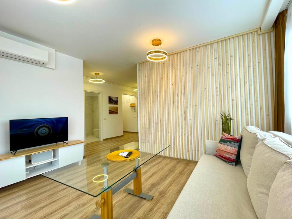TV and multimedia, Living room, Seating area, air conditioner