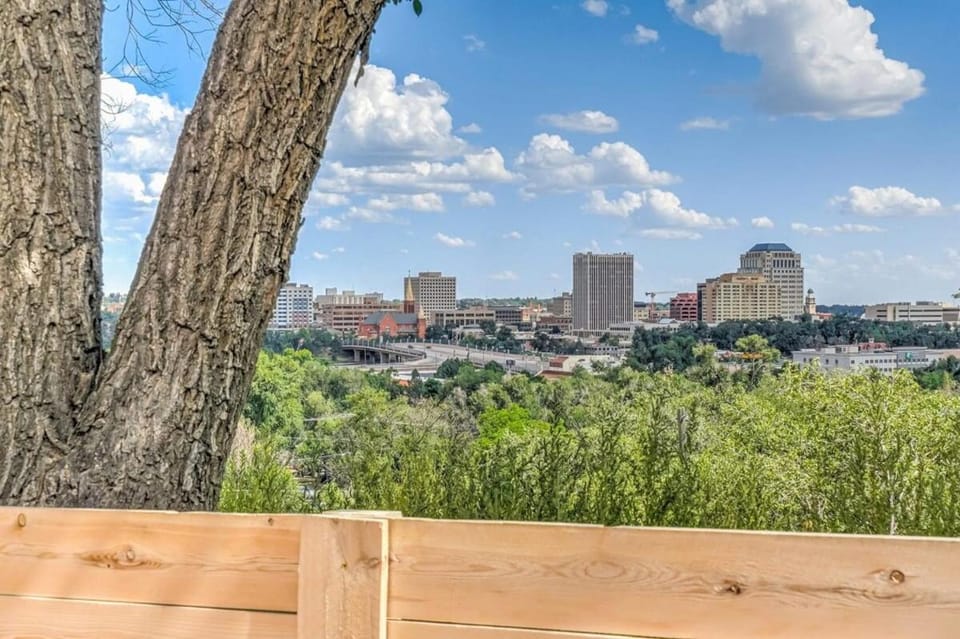 Skyline Vibes Groovy 70s Style City & Mtn Views Apartment in Colorado Springs