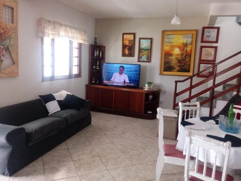 Casa Ampla Praia de Fora House in State of Santa Catarina