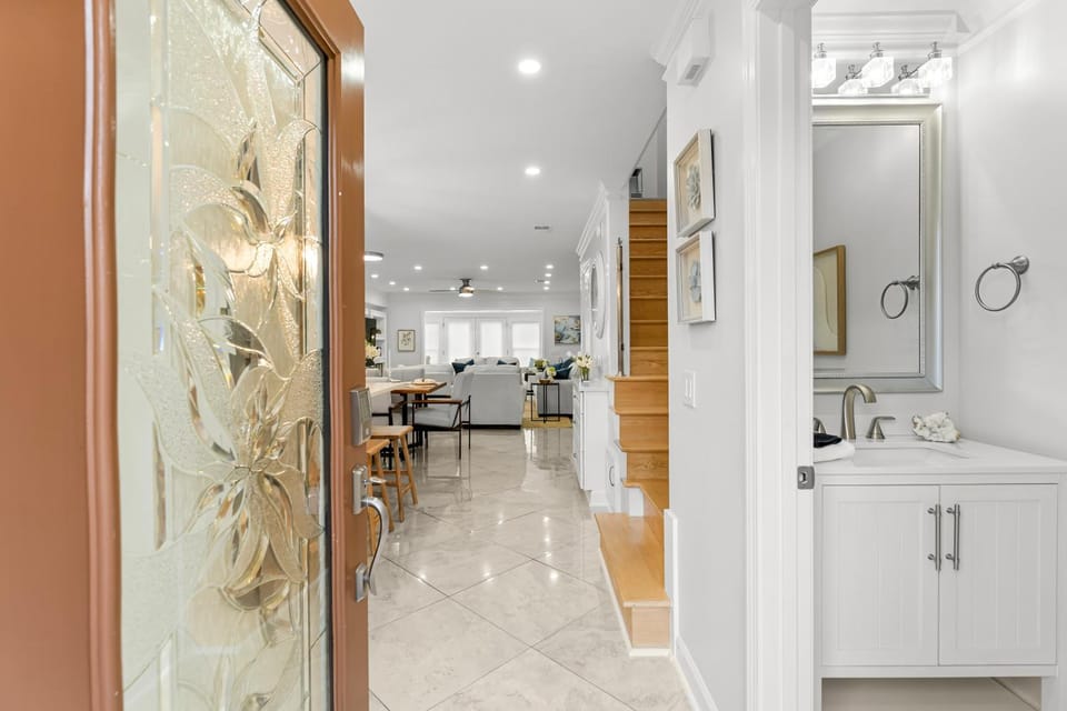 Facade/entrance, Bathroom