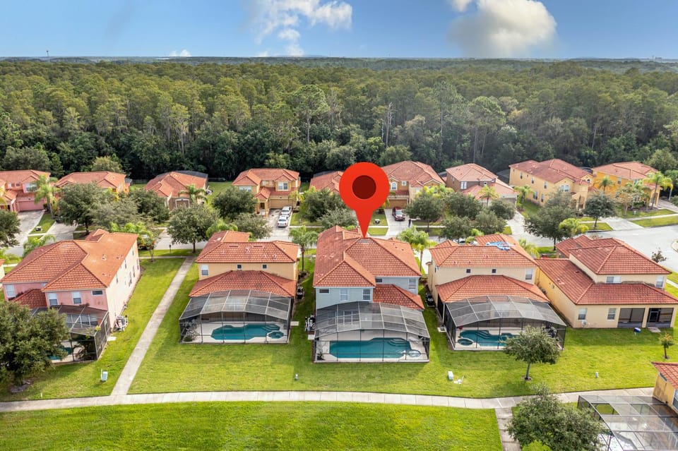 Gorgeous Villa with Pool and Spa House in Kissimmee