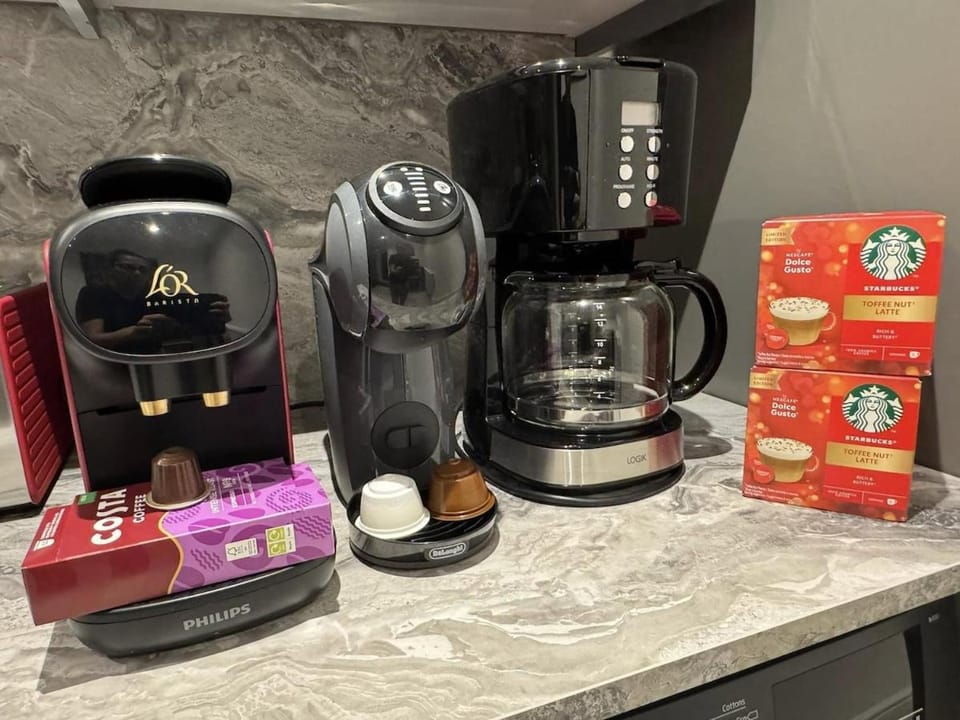 Coffee/tea facilities, kitchen
