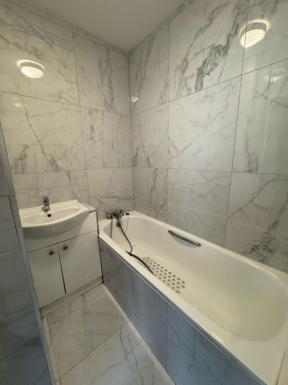 Nice 2 bedroom flat on first floor Apartment in City of Westminster
