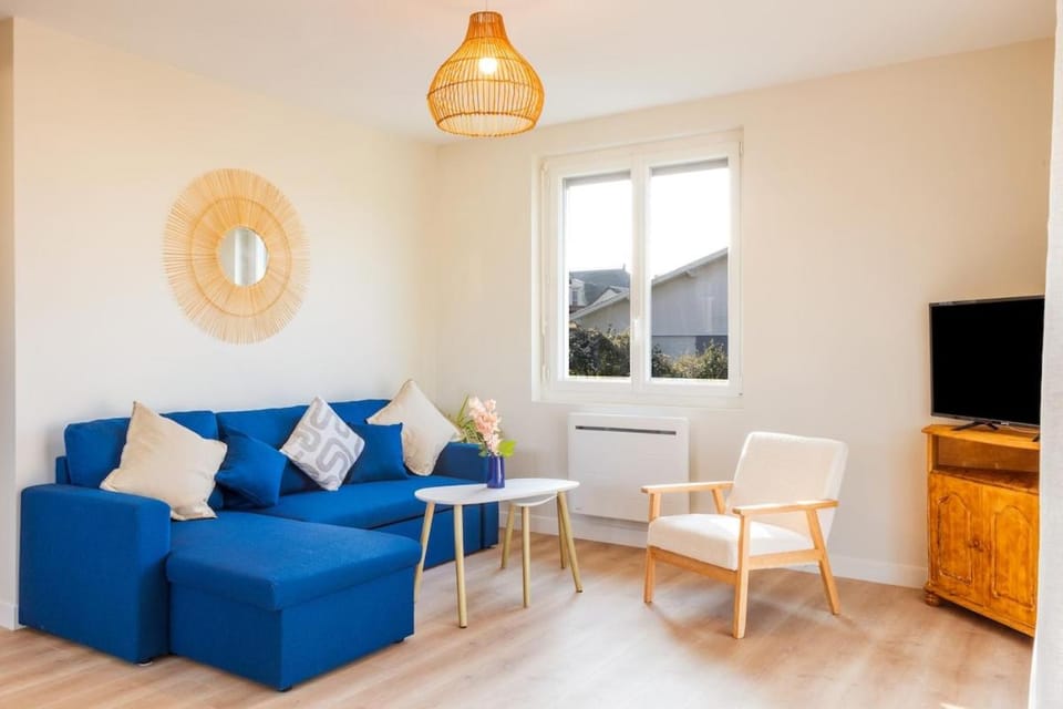 L'escapade colorée - gare - Futuroscope - parking Apartment in Poitiers