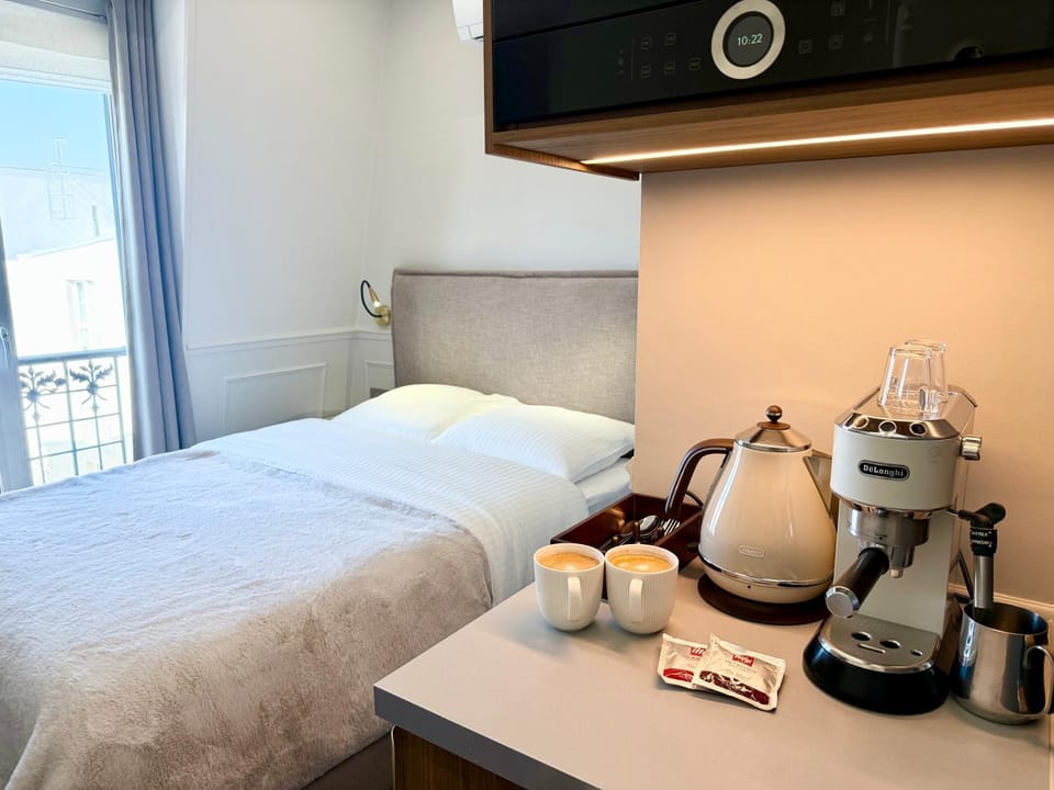 Coffee/tea facilities