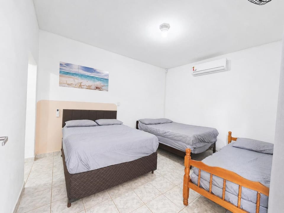 Bed, Photo of the whole room, Bedroom, air conditioner