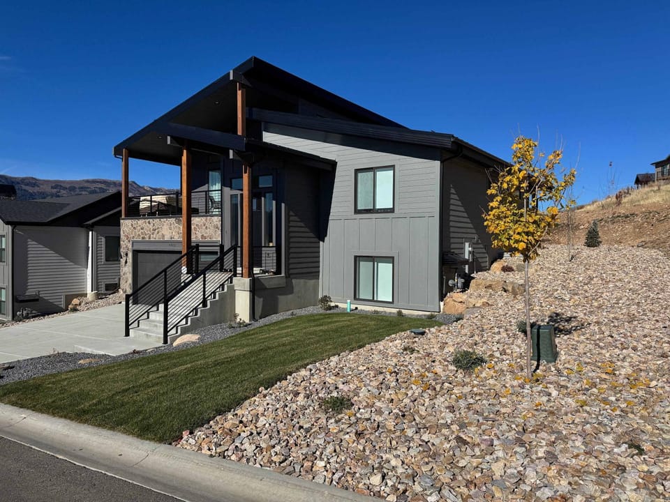 Brand NEW 5 Bedroom House in Eden at the base of Powder Mtn and Wolf Creek Golf Course House in Utah