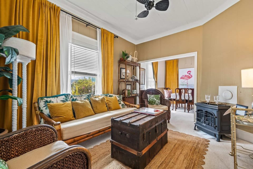 Old Carrabelle Hotel Flamingo Suite House in Carrabelle