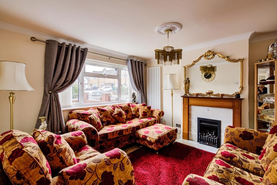 Living room, Family, fireplace