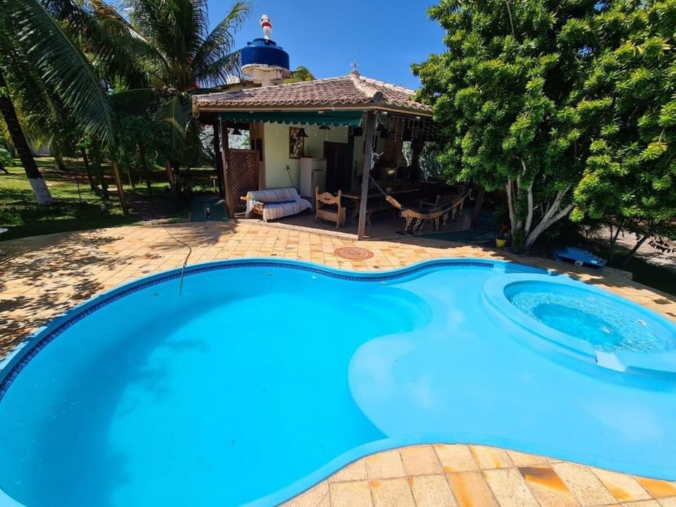 Chalé com piscina em Vilas do Atlântico House in Lauro de Freitas
