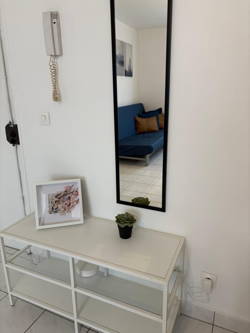 F3 avec Projecteur à 2 min du métro Apartment in Saint-Denis, France