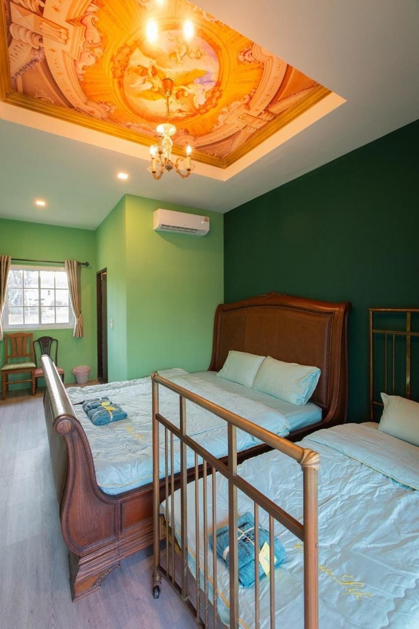 Bed, Bedroom, air conditioner