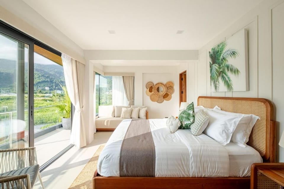 Wayan House with Hotspring Pool Villa in Calabarzon