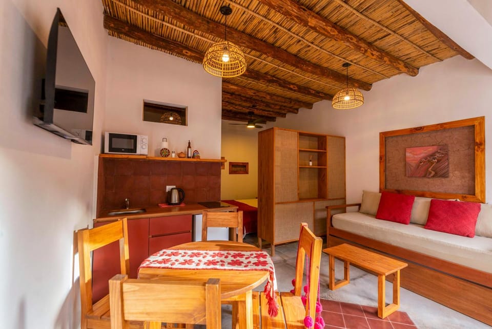 Communal lounge/ TV room, TV and multimedia
