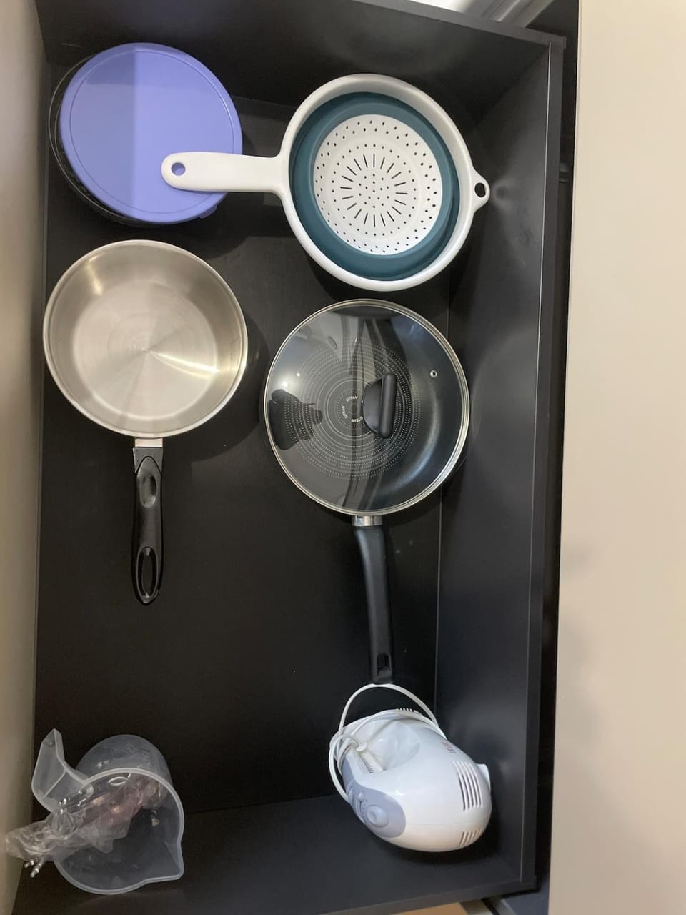 Kitchen or kitchenette, Communal kitchen, kitchen