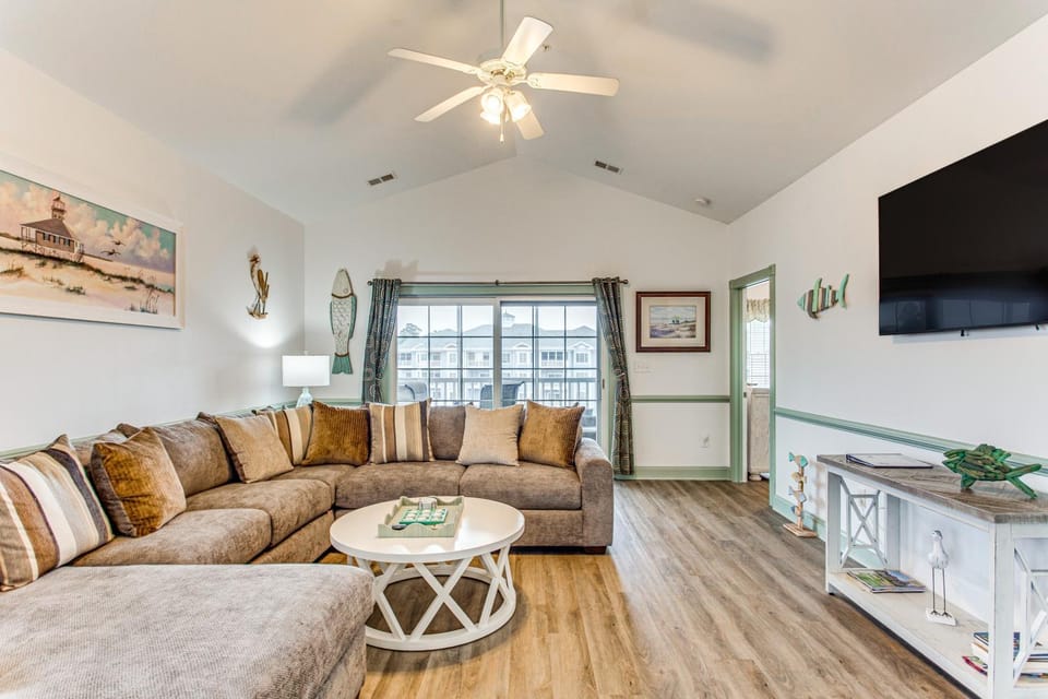 3 Mi to Myrtle Beach: Condo w/ Pool Access House in Myrtle Beach