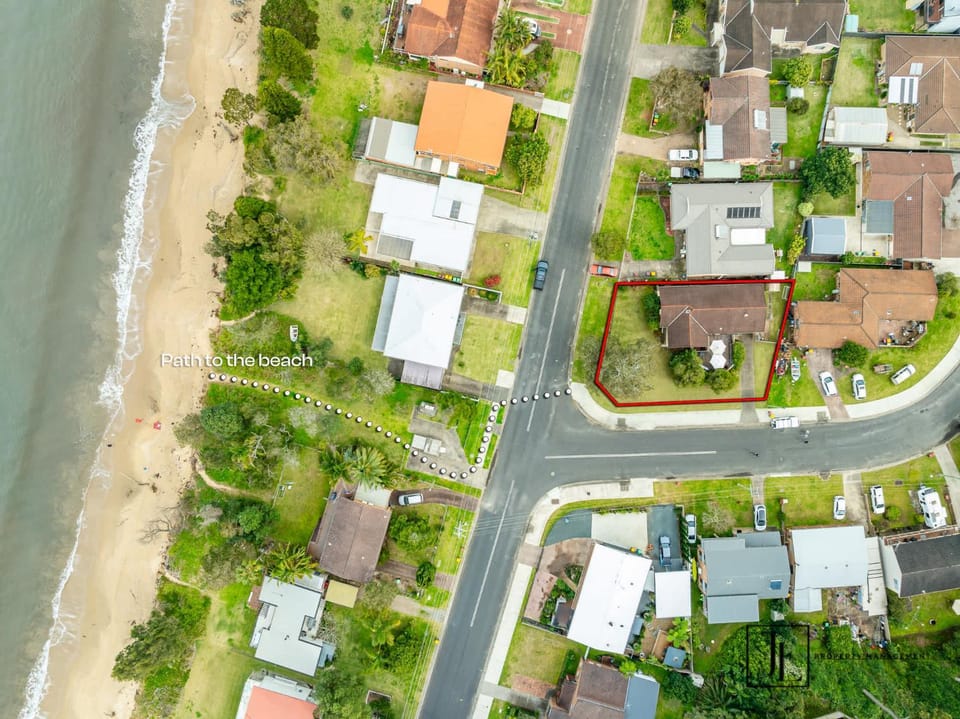 Neighbourhood, Natural landscape, Bird's eye view, Beach, Sea view, Street view