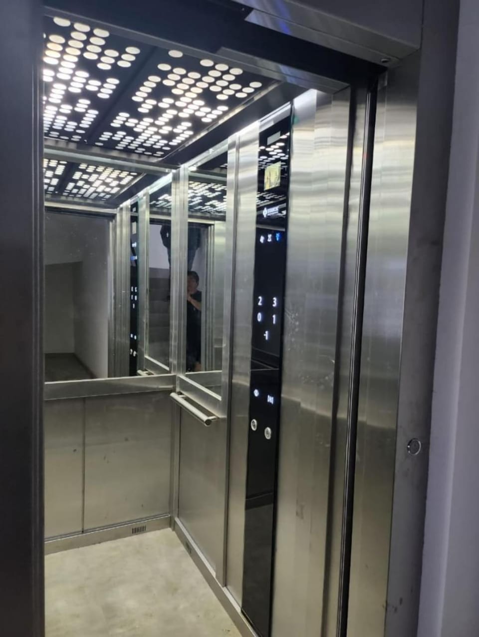elevator