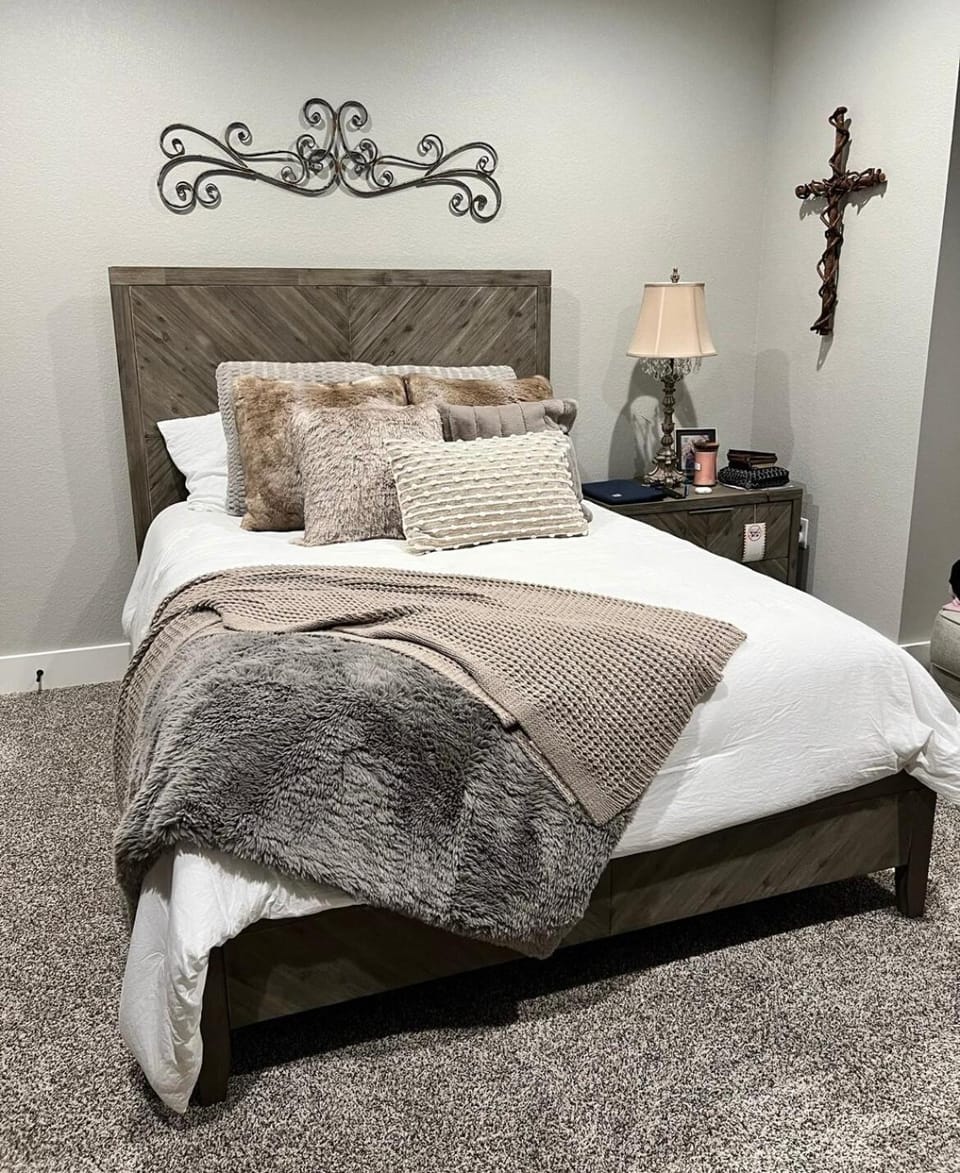 Bed, Bedroom