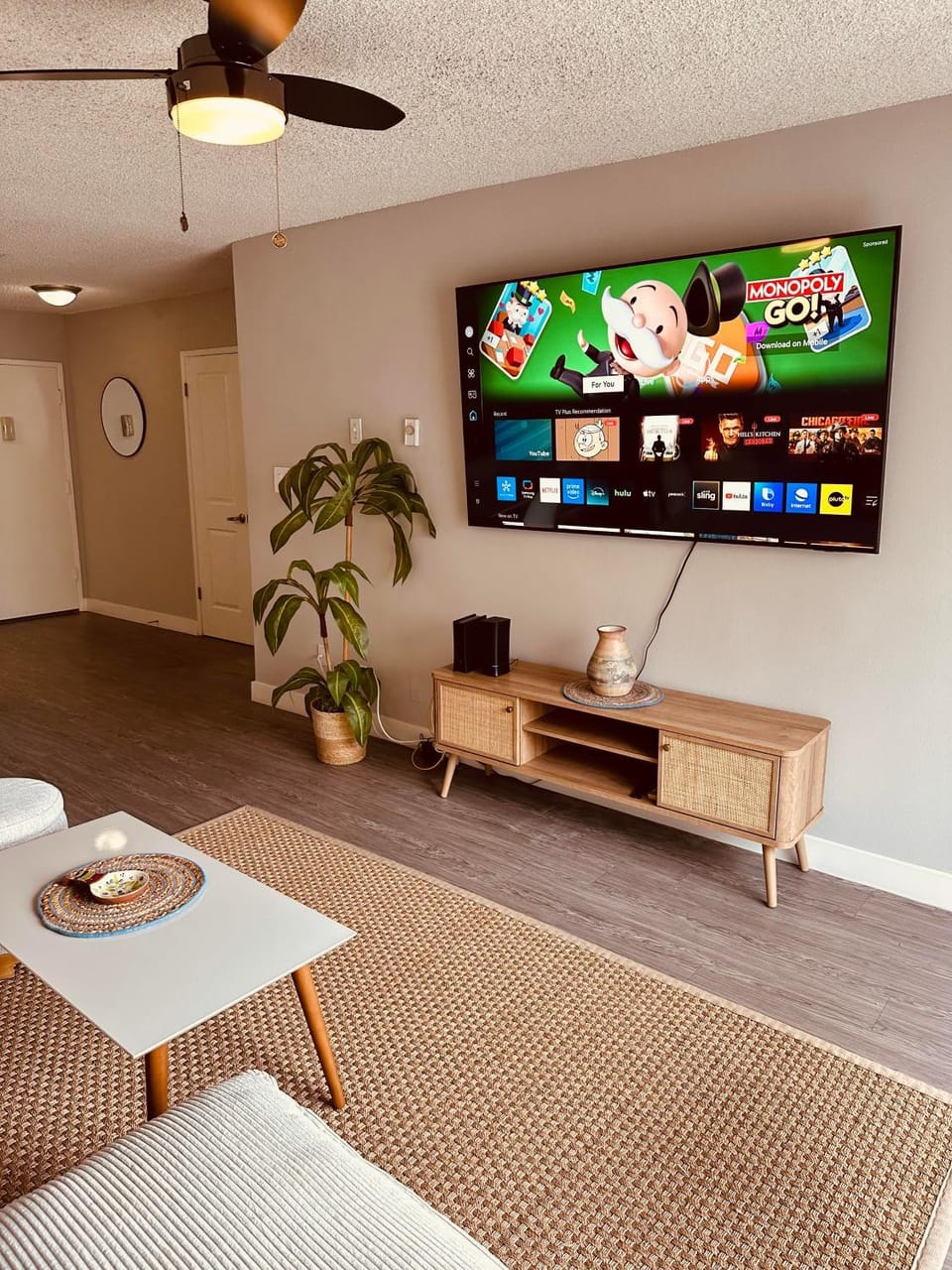 TV and multimedia, Living room, Seating area