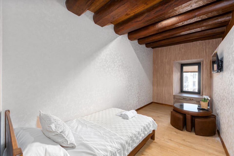 TV and multimedia, Bedroom