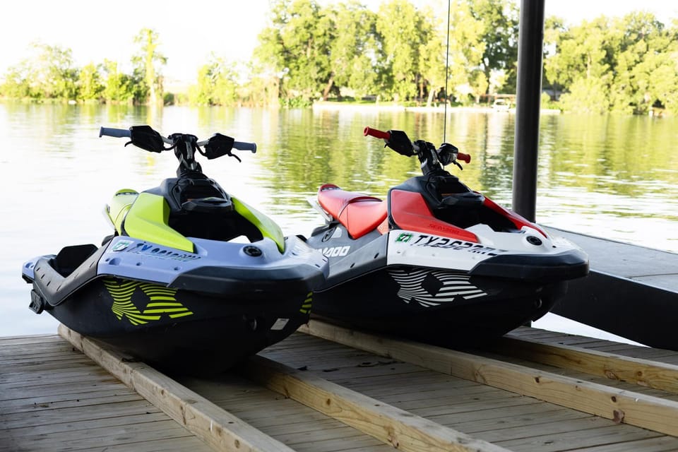 Natural landscape, Activities, Lake view, River view, group of guests