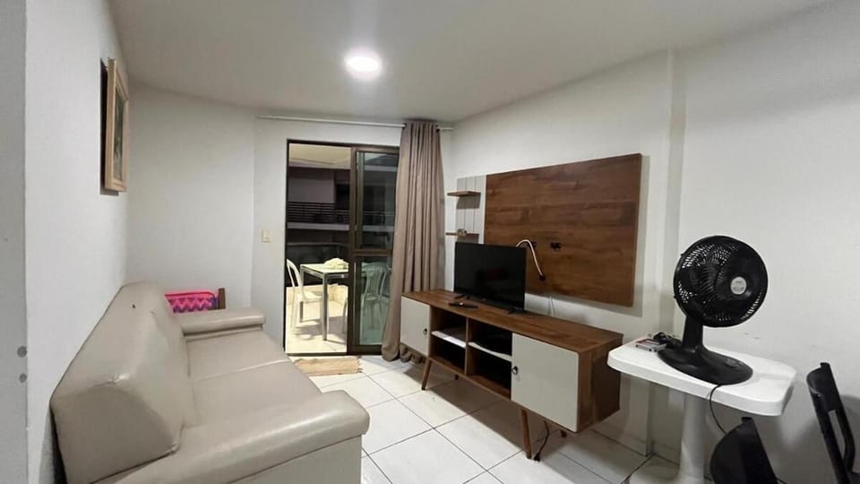 Communal lounge/ TV room, TV and multimedia, Living room, Seating area