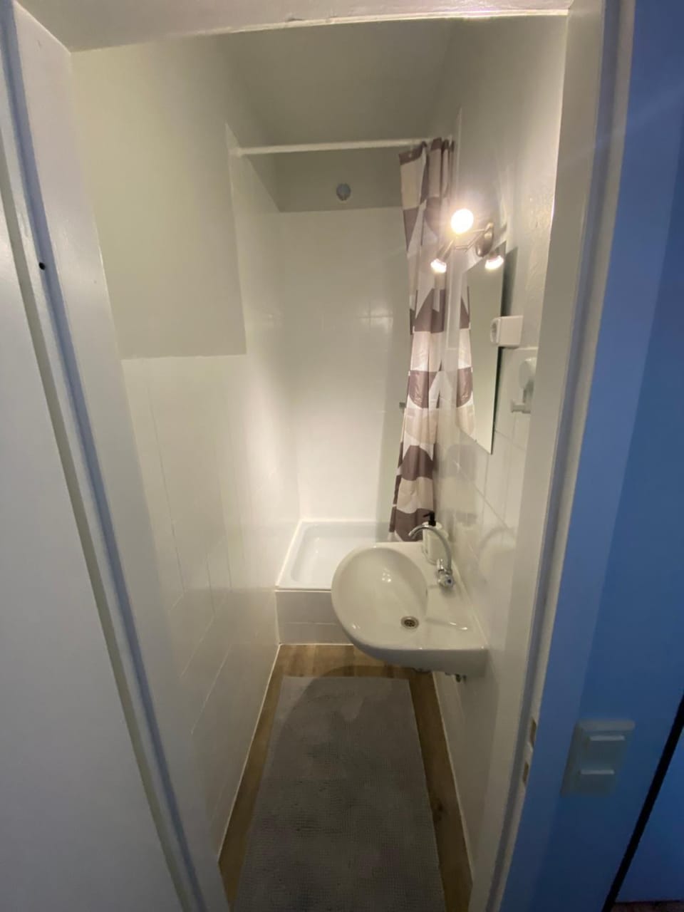 EMAS 5 Wohnung mit 3 Einzelbetten, Küche Apartment in Krefeld
