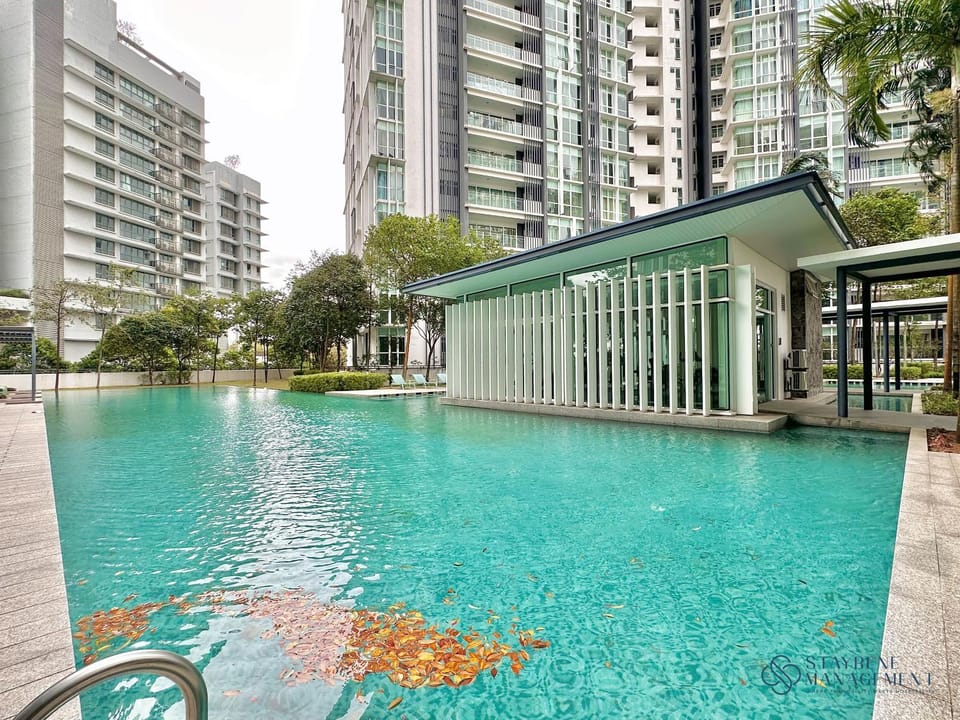 Swimming pool, sunbed