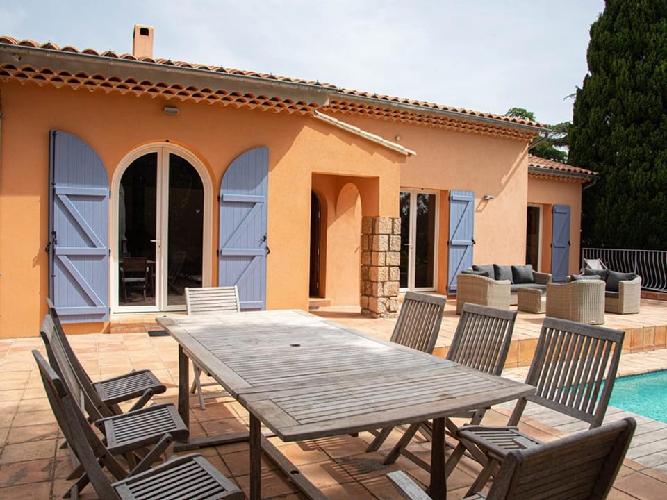 Le Lavandou : Villa 4 chambres, piscine privée et climatisation - FR-1-803-76 Villa in Le Lavandou