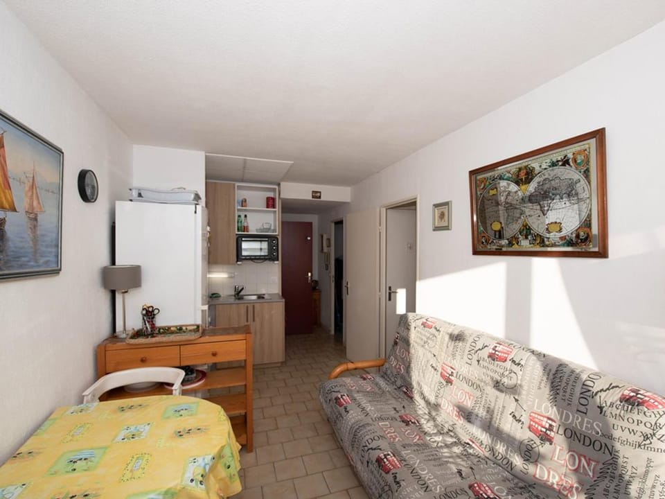 Lavandou, T2+Cabine, Terrasse 35m², Parking, Clim - FR-1-803-87 Cabin in Le Lavandou