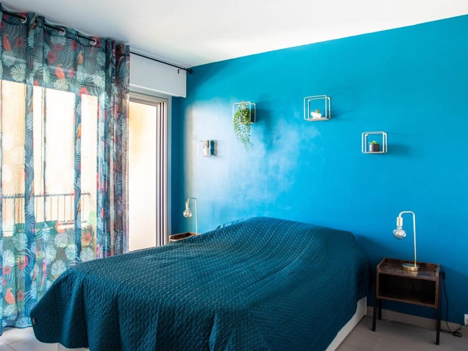 T2 en duplex climatisé, à 100m de la plage, pour 4 pers., parking au Lavandou - FR-1-803-77 Apartment in Le Lavandou