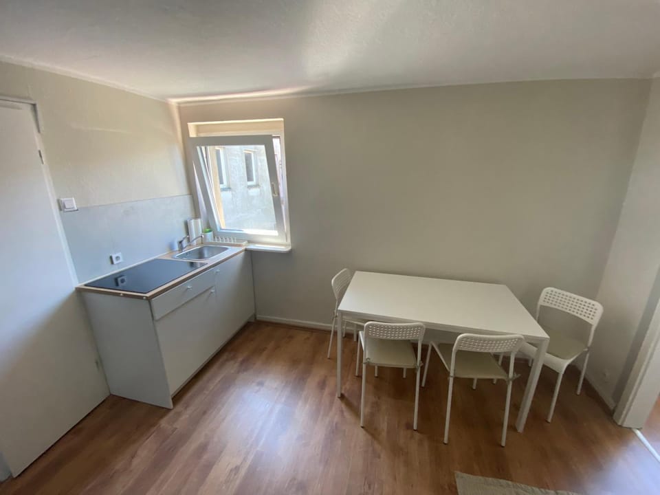 EMAS 6 Wohnung mit 3 Einzelbetten, Küche Apartment in Krefeld