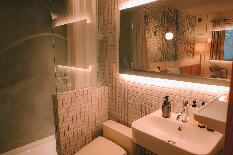 Toilet, Bathroom