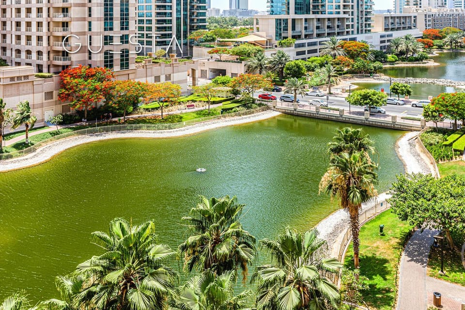 Day, Lake view
