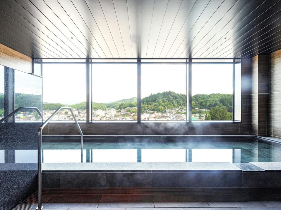 Hot Spring Bath, Bathroom