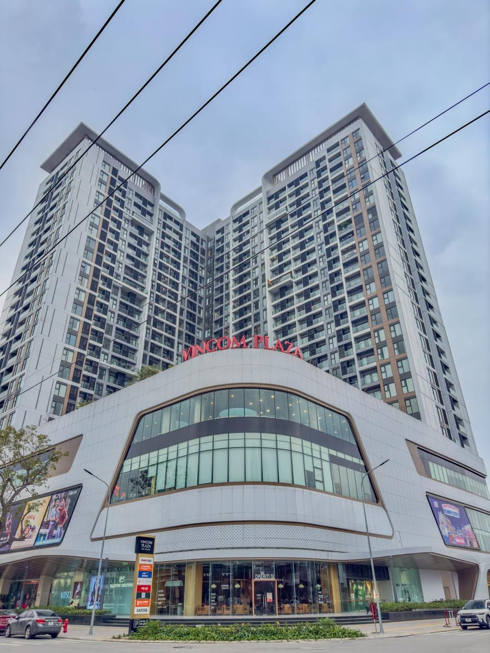 Property building, Day, Location