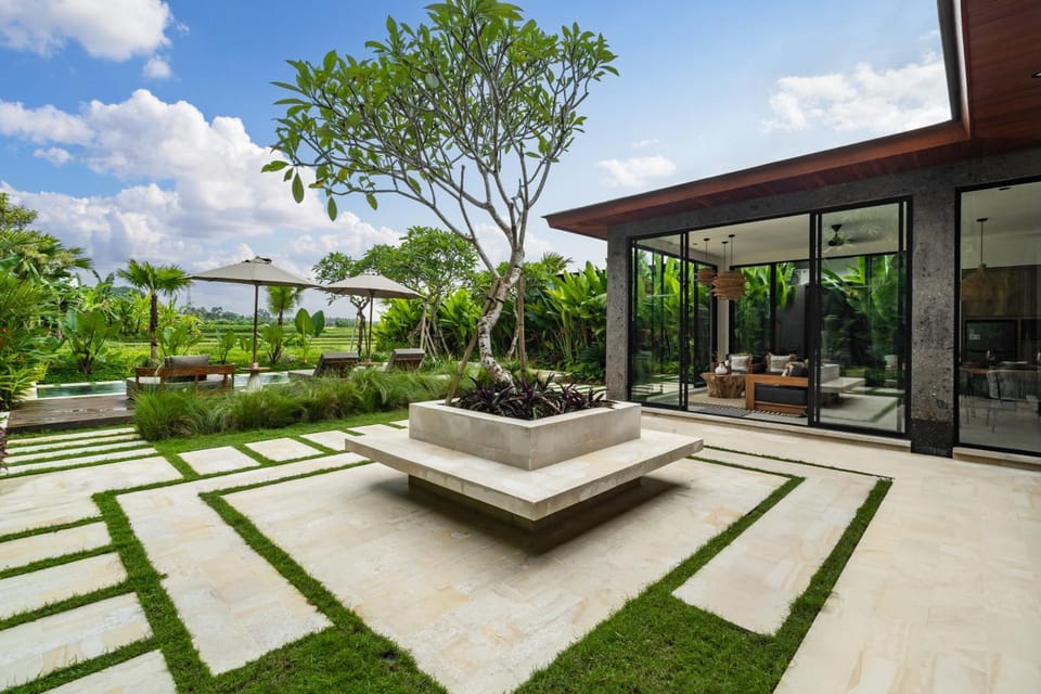 Day, Garden