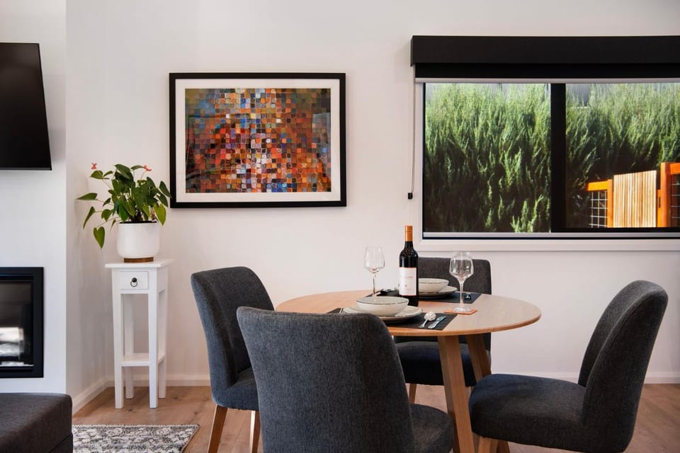 Cosy Edge- charming studio on edge of town Apartment in Daylesford
