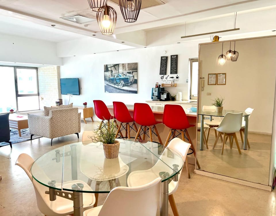 Living room, Dining area