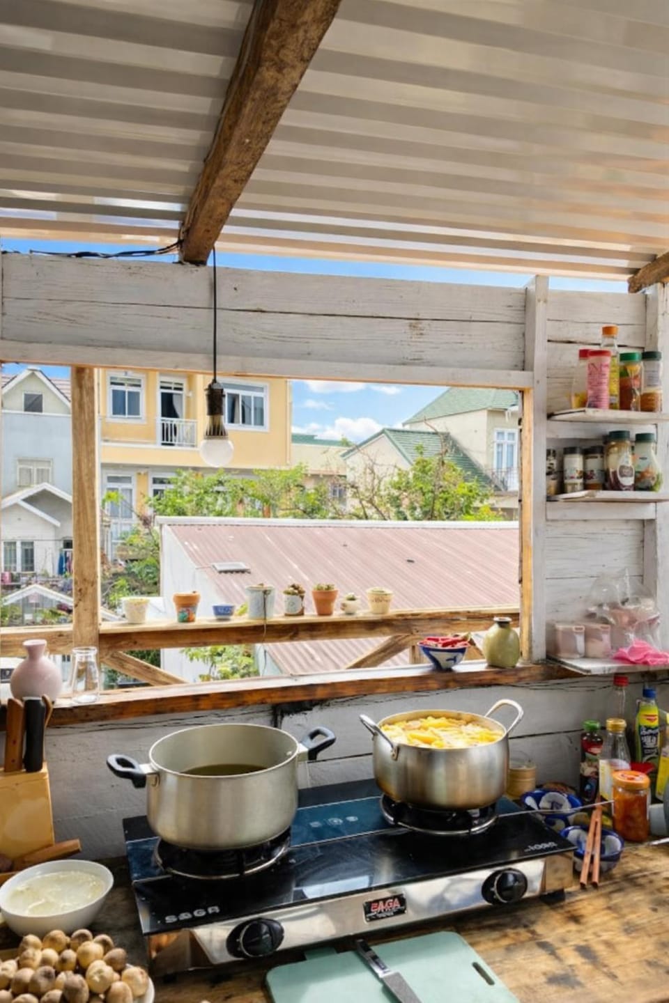 Kitchen or kitchenette