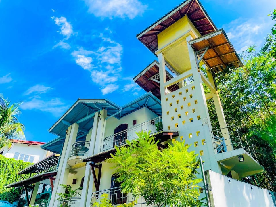 Property building, Day